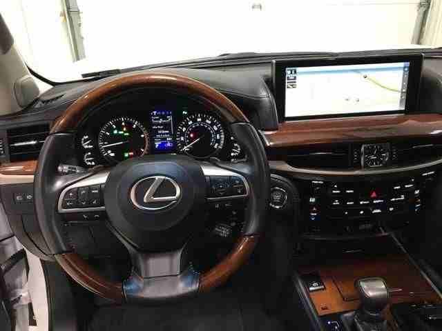 2017 Lexus LX 570
Offer Price €21,000 / AED 86,000.. for info WhatsApp+0033751101829
2017 Lexus LX 570 4WD 8-Speed Automatic , Cruise Control , Navigation System gulf spec, Full Options . Exc...