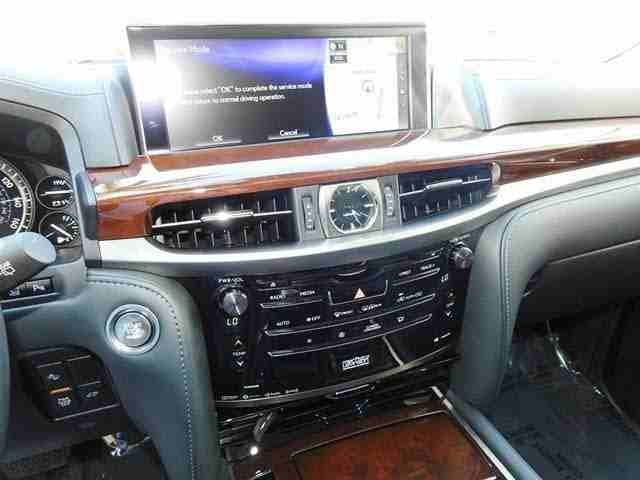 I want to sell my very neatly Used Lexus LX 570 2019 for just $30,000 USD. The car is absolutely fresh and ready to be used, nothing to worry about it is in perfect condition and very low mileage sati...