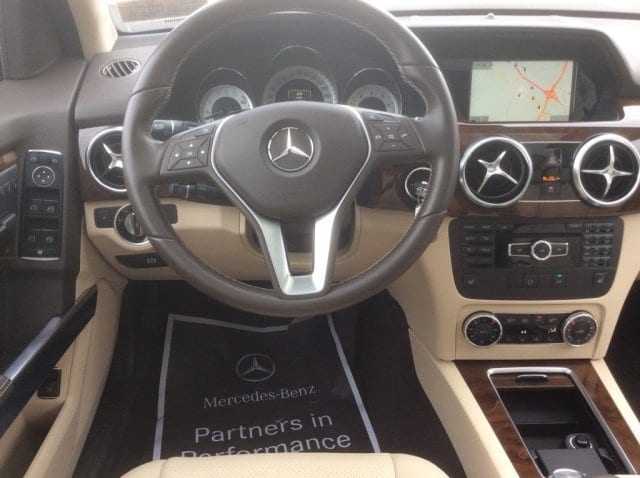 For sale Mercedes Benz GLK 350 4Matic 2015 Neat & clean interior and exterior)
Regular maintained, No accident history, Split-bench Third row seats
Dual AC with excellent cooling.
contact for mor...